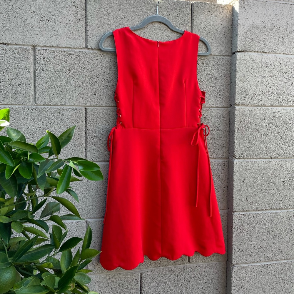 FEW MODA Red Scalloped Lace Up Waist Scalloped A Line Sleeveless Mini Dress M - Picture 6 of 7